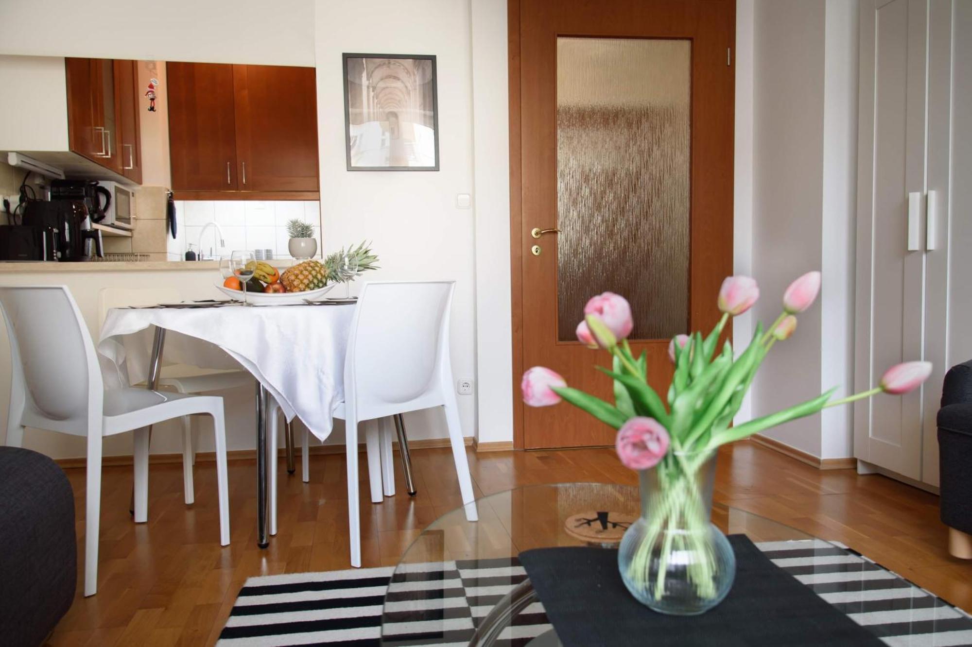Peony Kaldy Apartman Free Garage Under The House 부다페스트 외부 사진